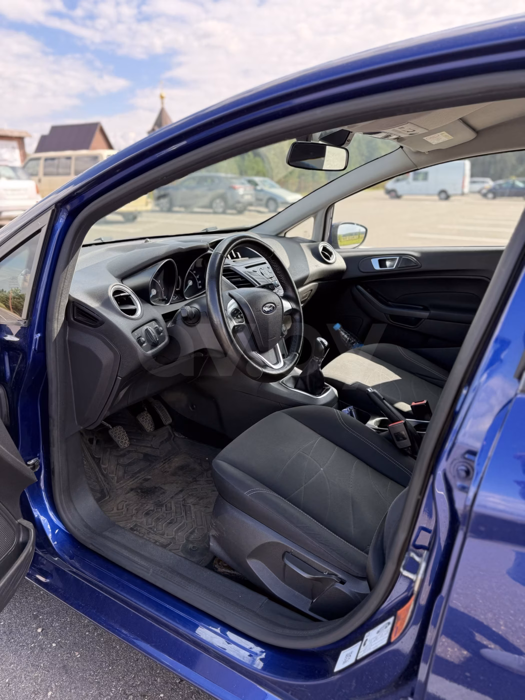 Ford Fiesta фото 12