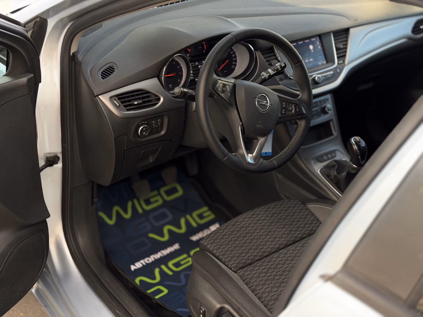Opel Astra фото 15