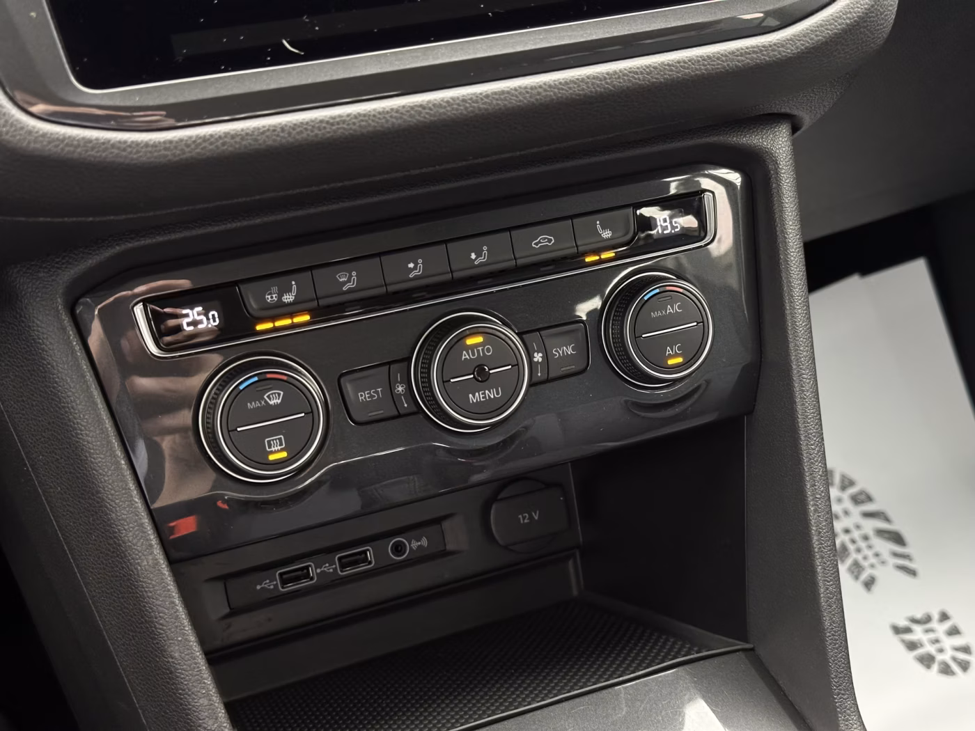 Volkswagen Tiguan фото 9