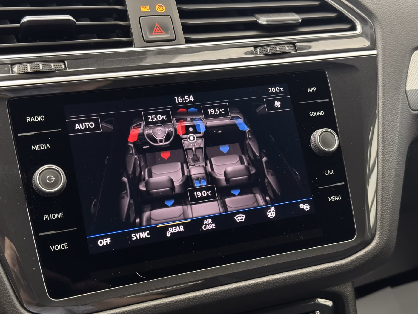 Volkswagen Tiguan фото 10