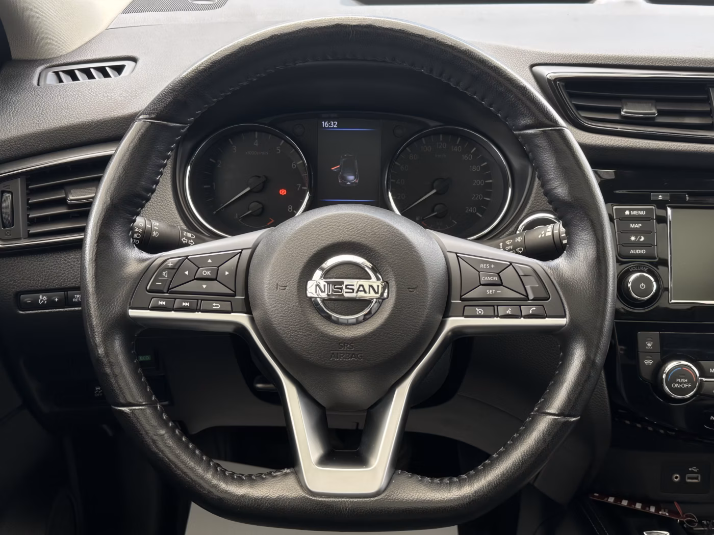 Nissan Qashqai фото 13
