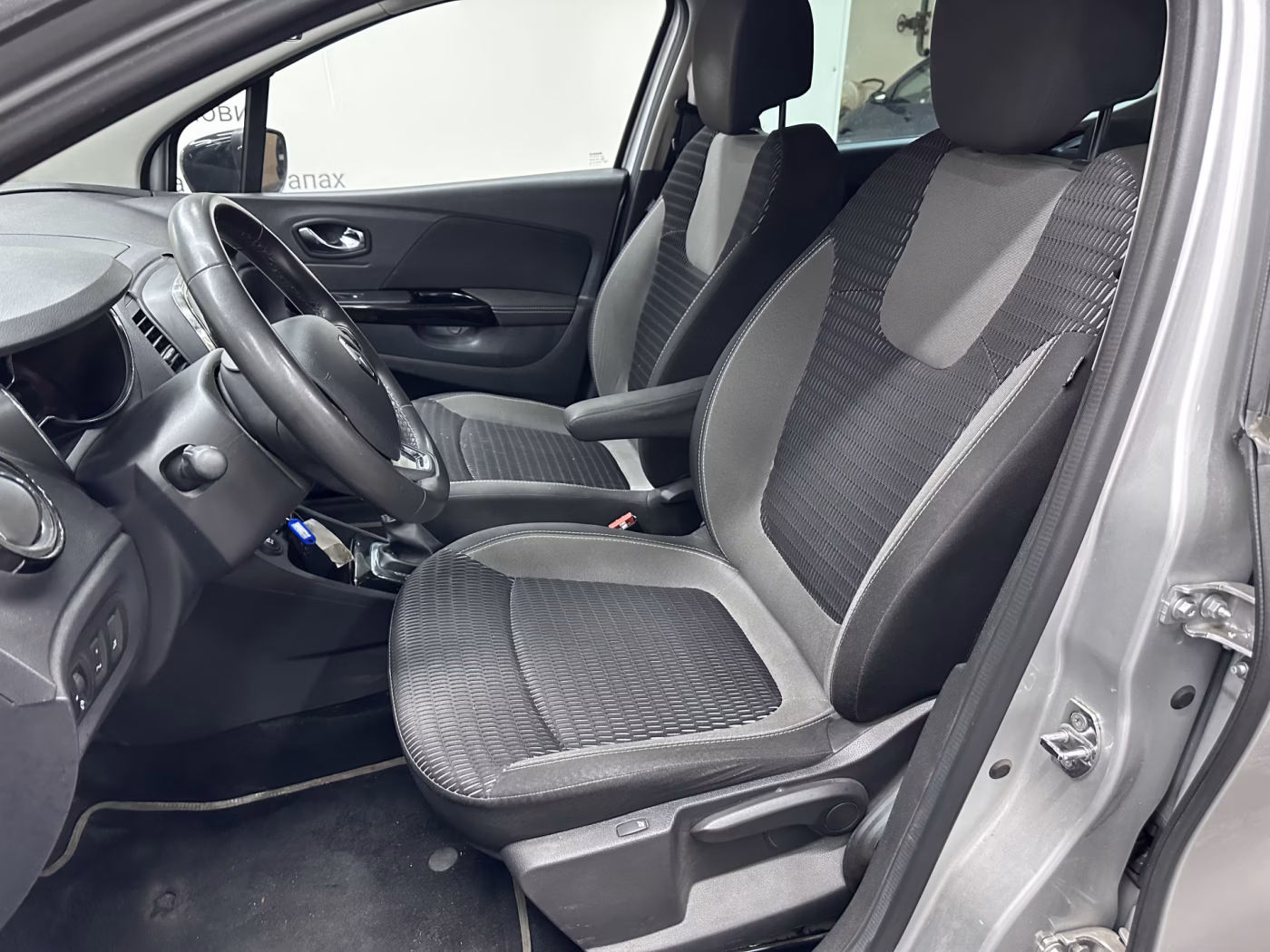 Renault Kaptur фото 8