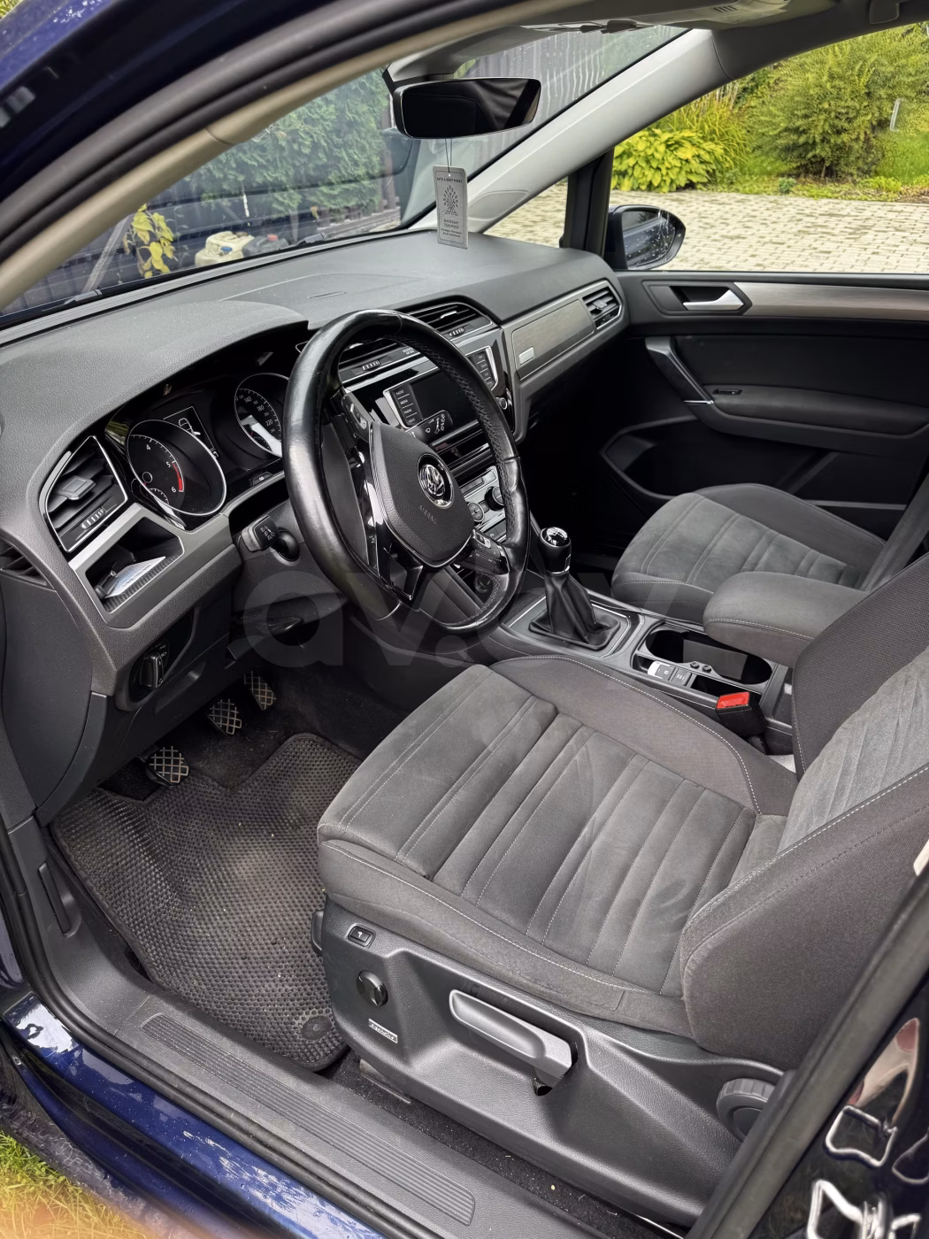 Volkswagen Touran фото 6