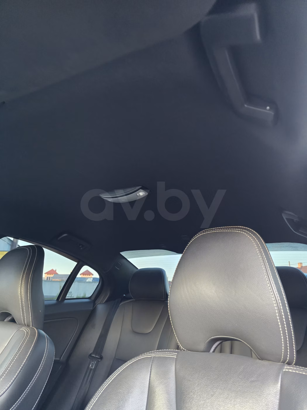 Volvo S60 фото 12
