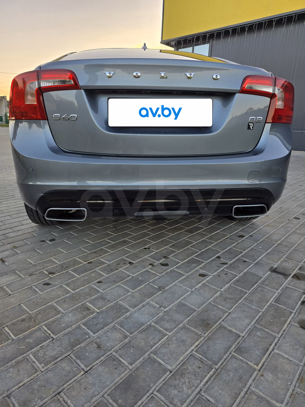 Volvo S60 фото 6