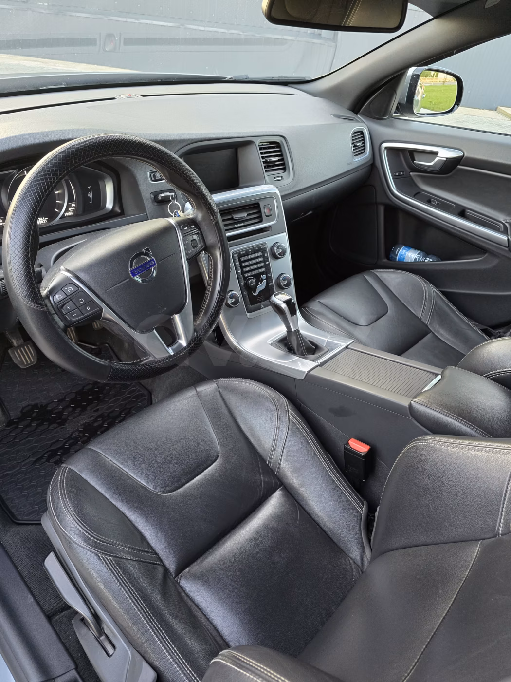 Volvo S60 фото 8