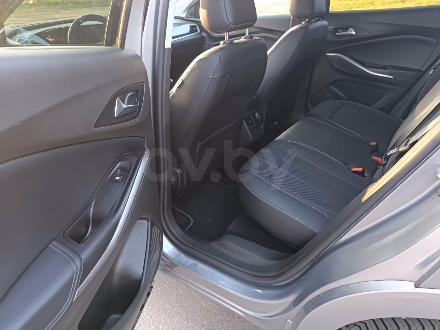 Opel Grandland X фото 16