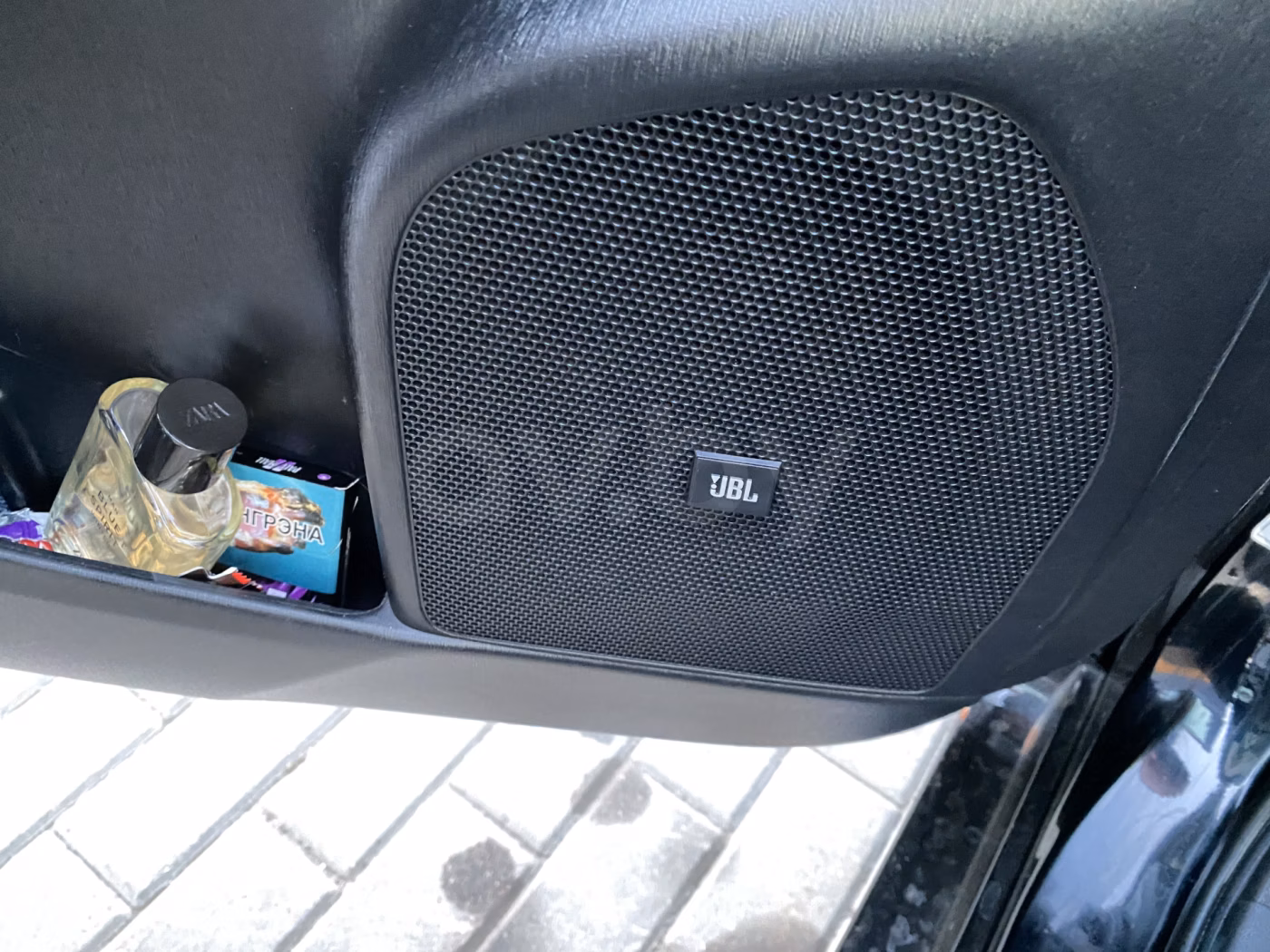 Toyota Prius V(+) фото 13