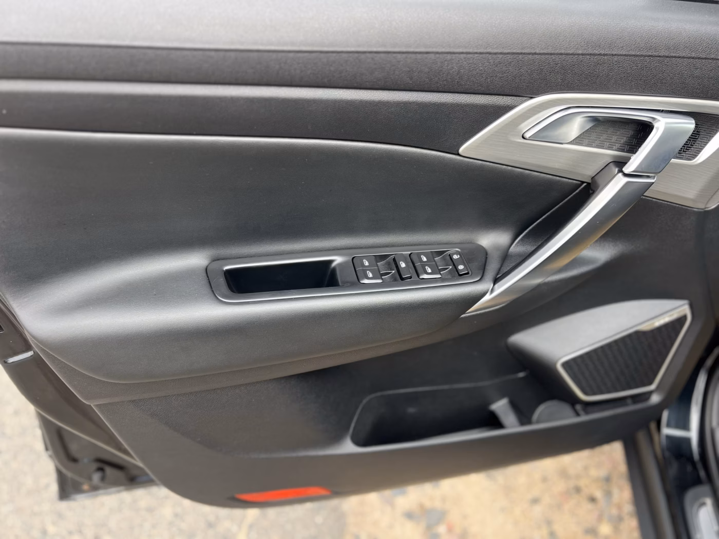 Geely Atlas фото 9