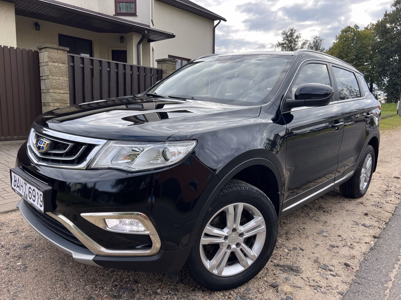 Geely Atlas