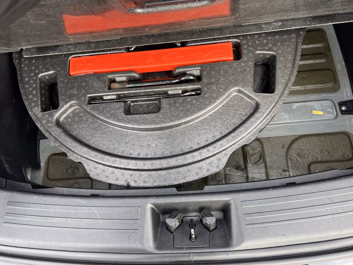 Geely Atlas фото 29