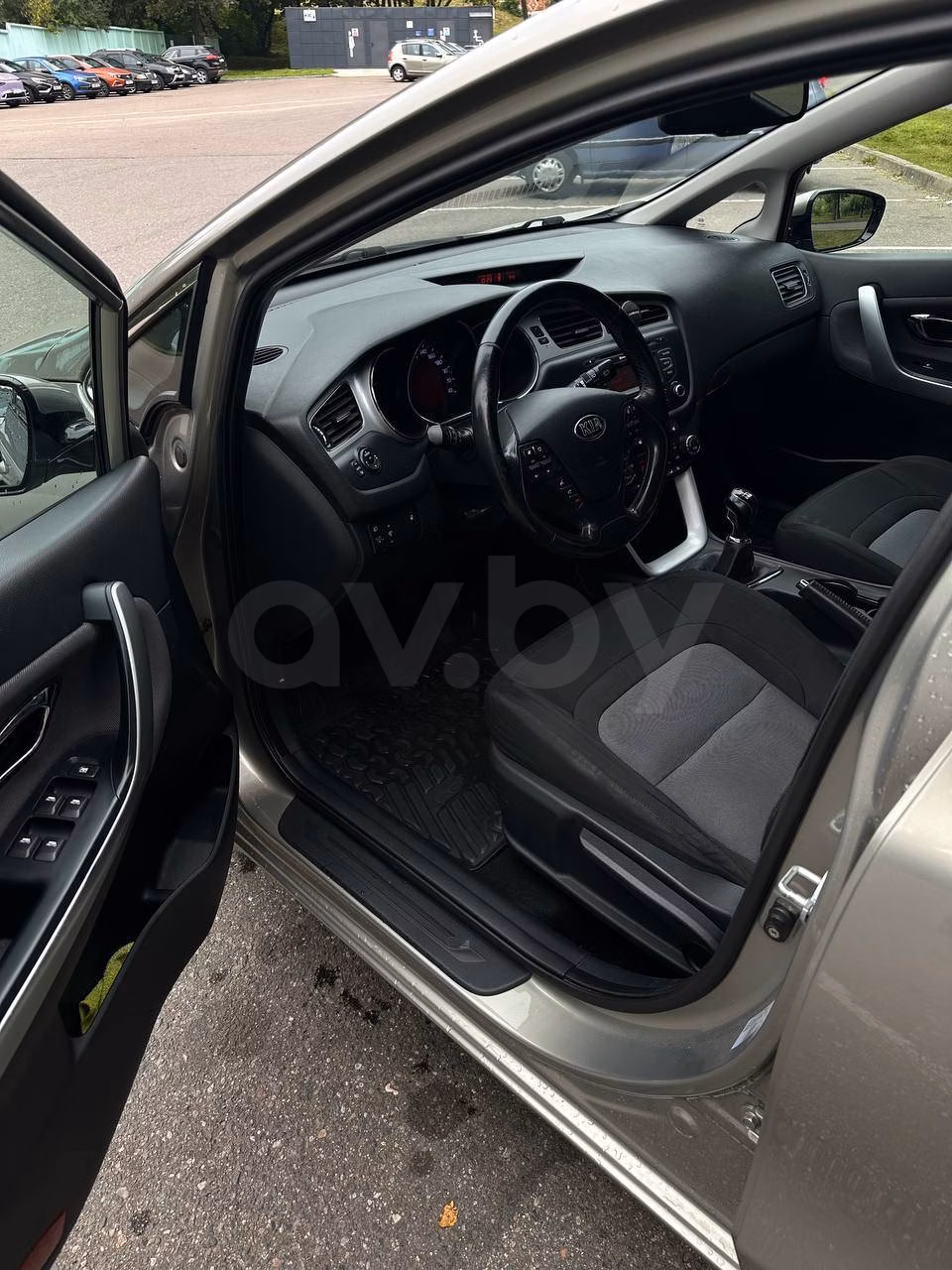 Kia Cee'd фото 10