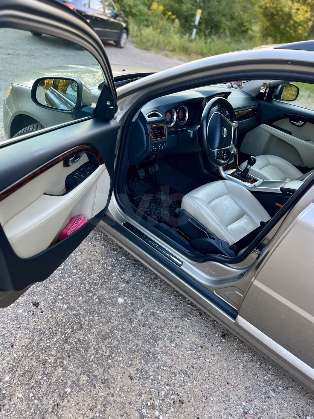 Volvo V70 фото 9