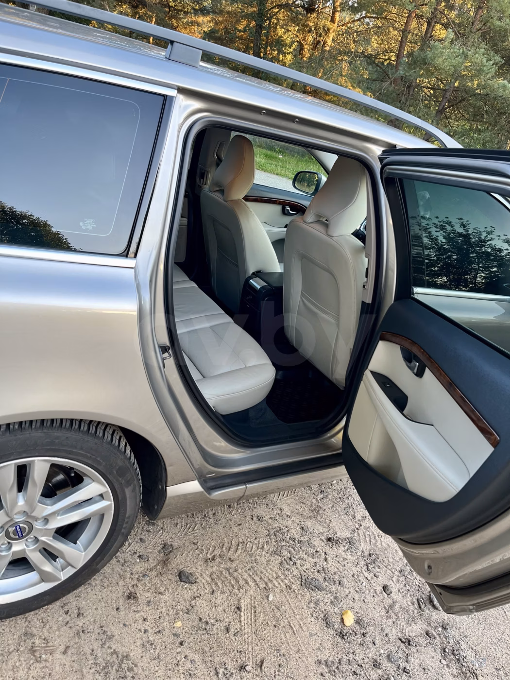 Volvo V70 фото 14