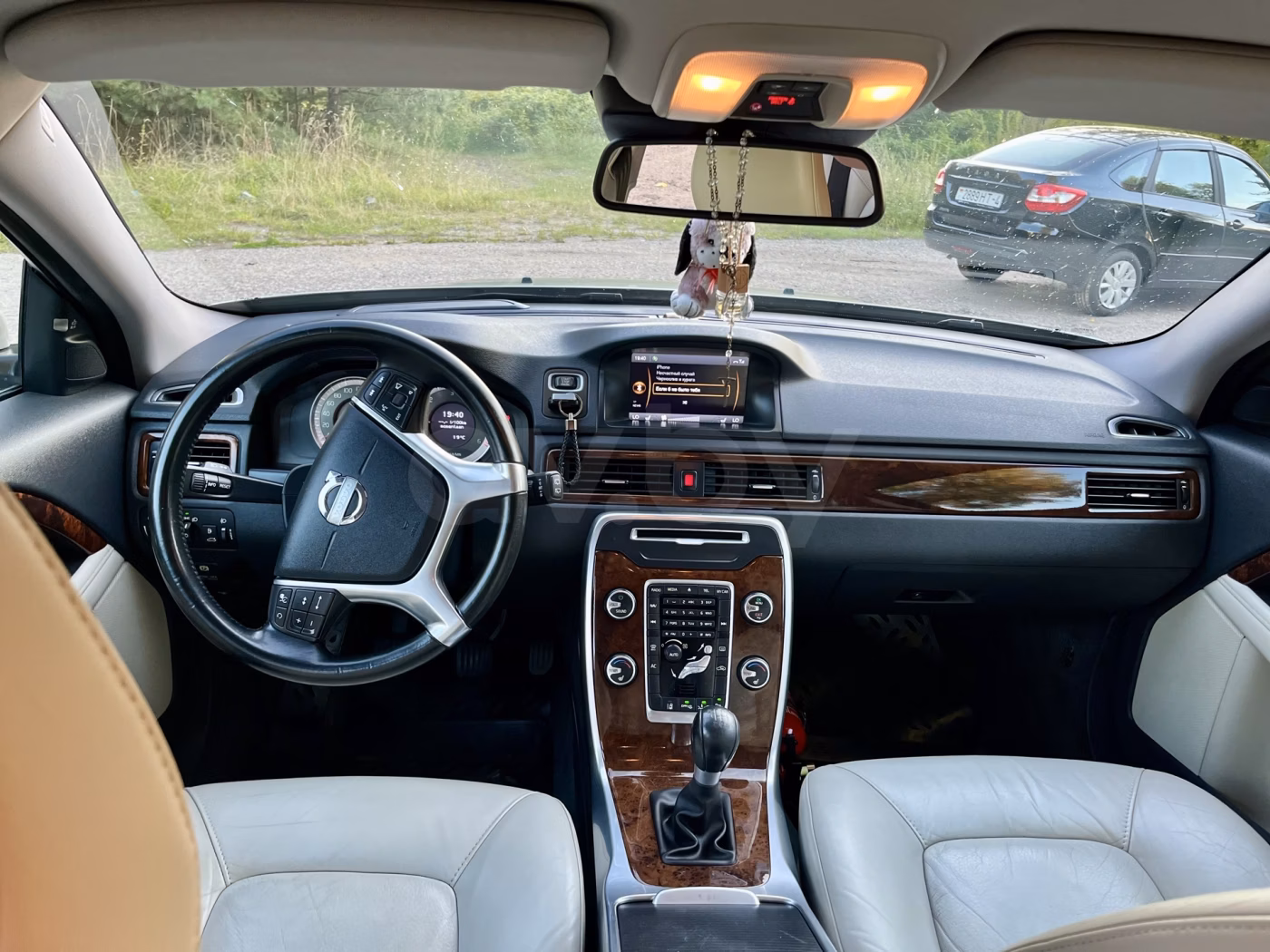 Volvo V70 фото 15