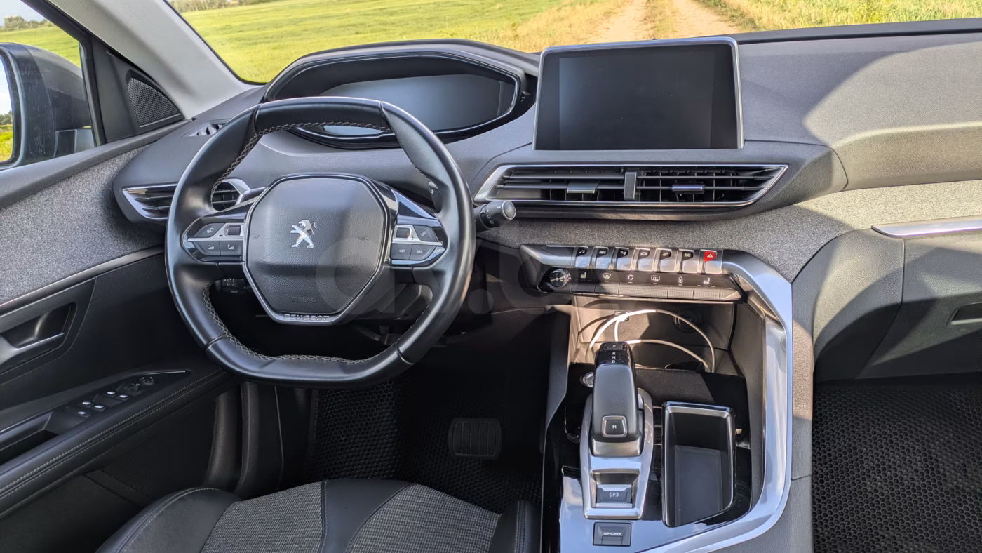 Peugeot 5008 фото 15