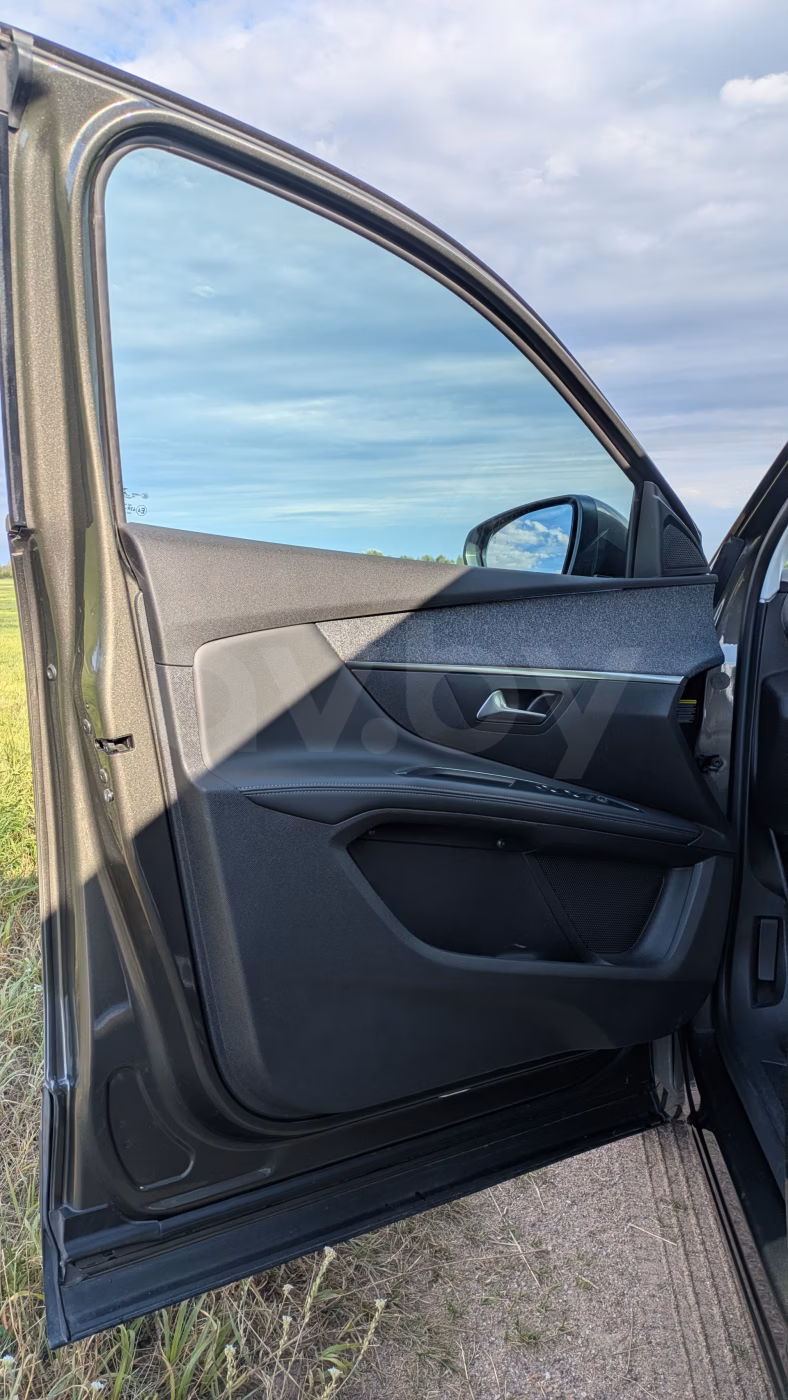 Peugeot 5008 фото 18
