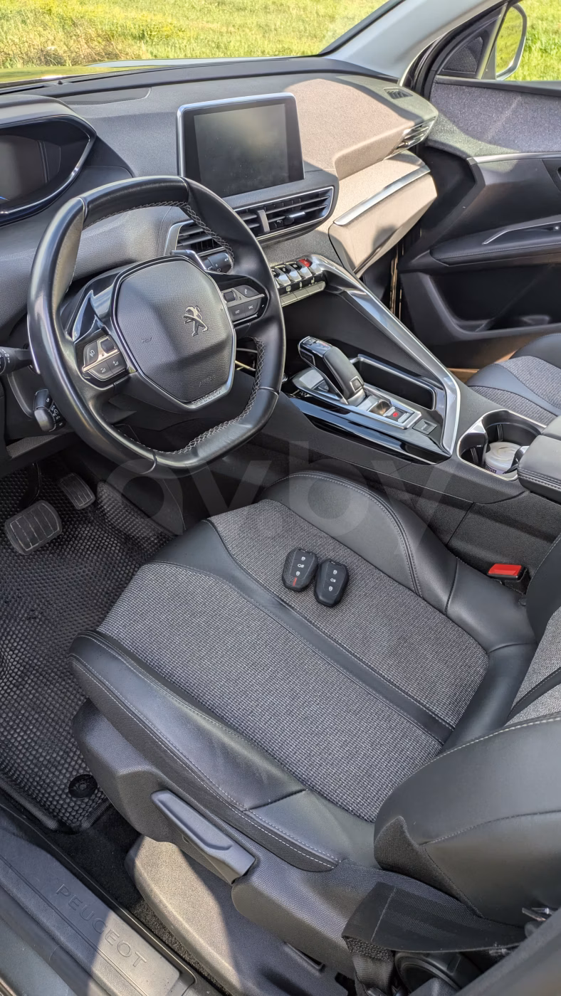 Peugeot 5008 фото 17