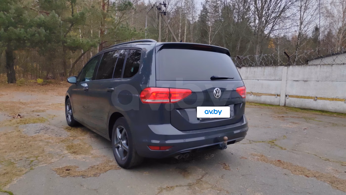 Volkswagen Touran фото 14