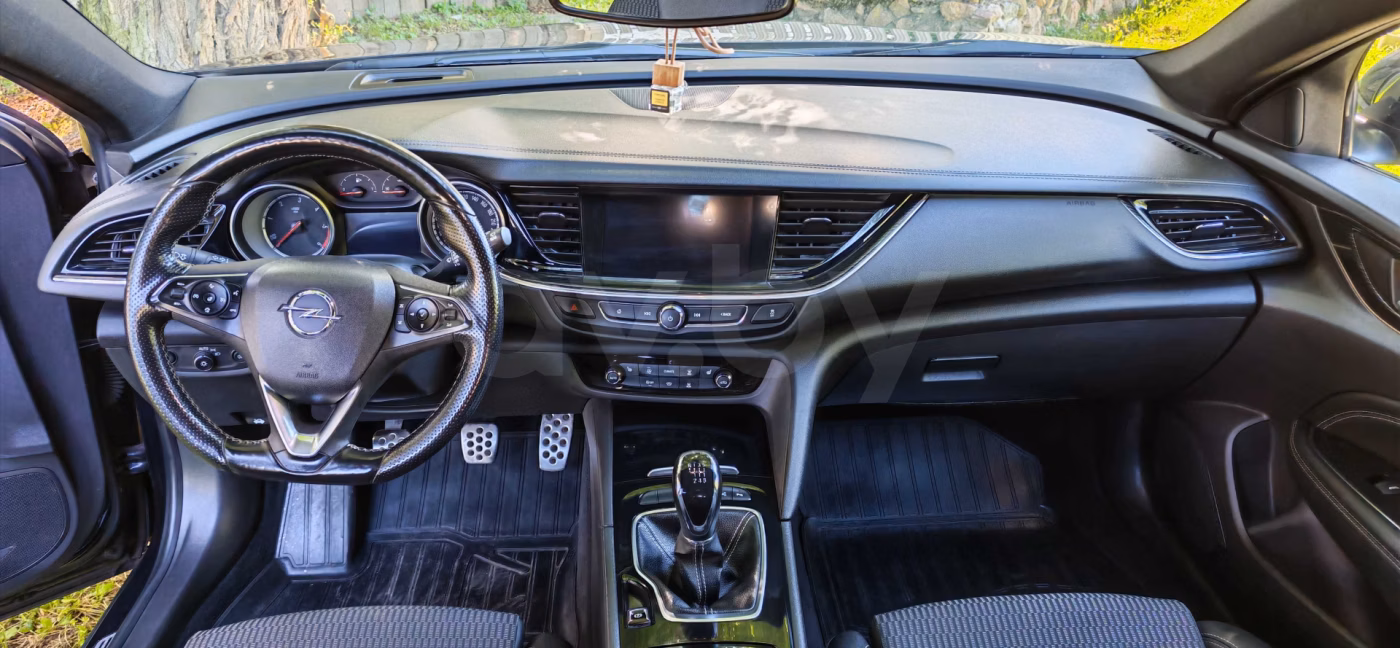 Opel Insignia фото 12