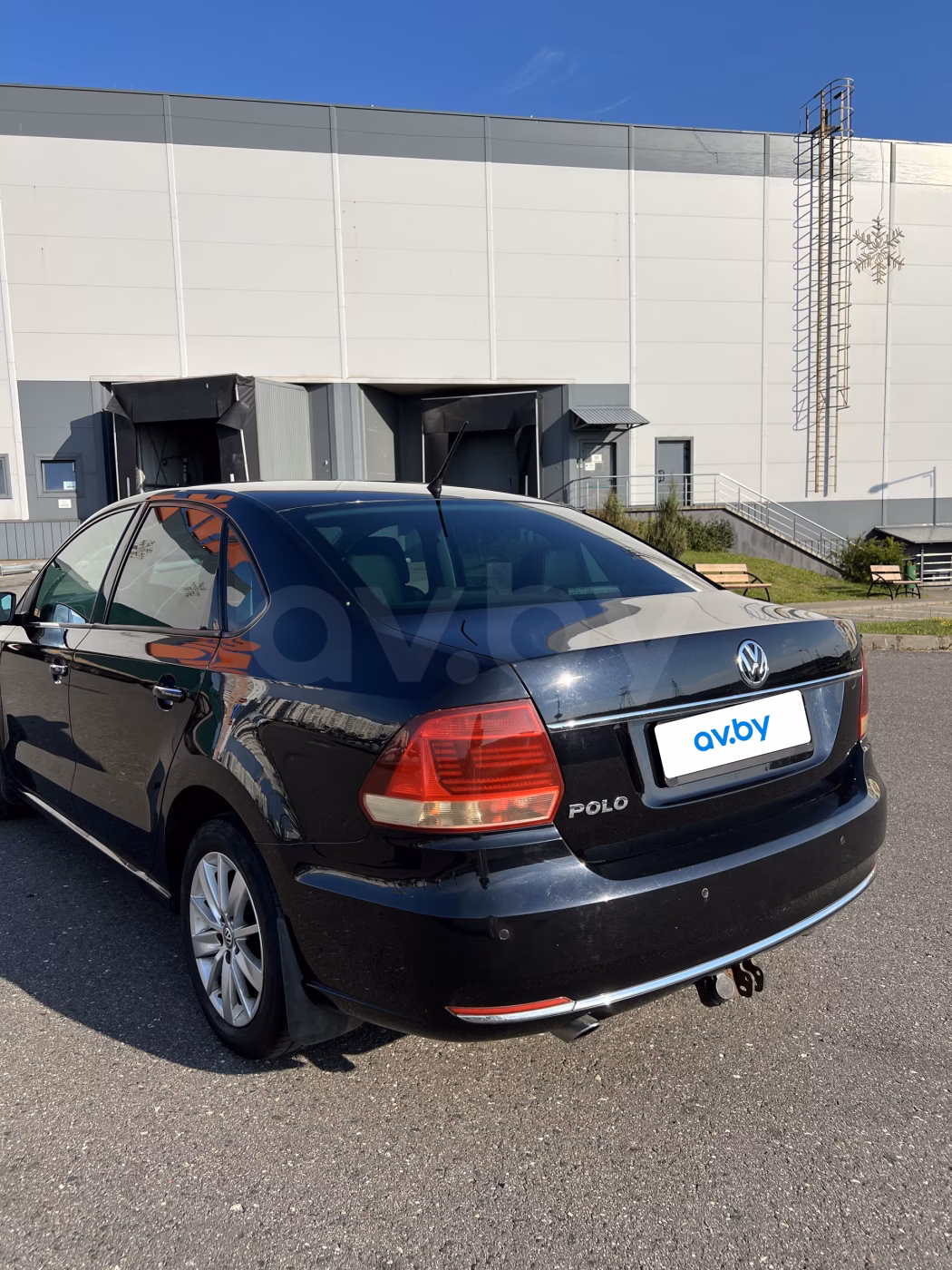 Volkswagen Polo Sedan фото 4