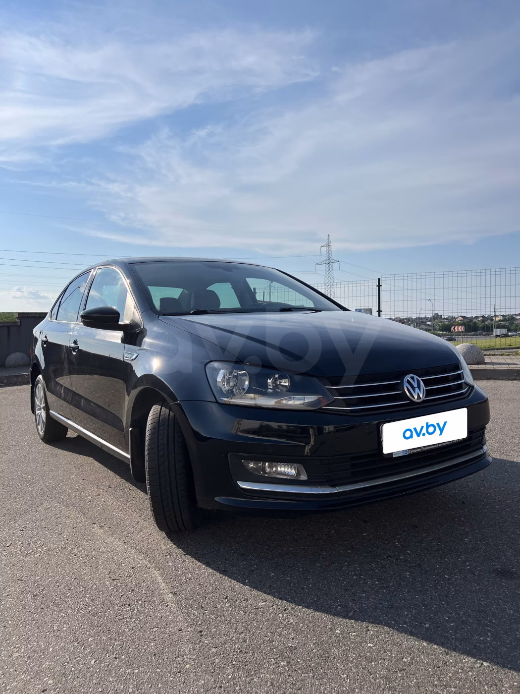 Volkswagen Polo Sedan фото 6