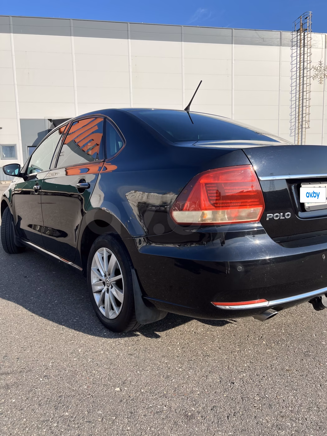 Volkswagen Polo Sedan фото 11