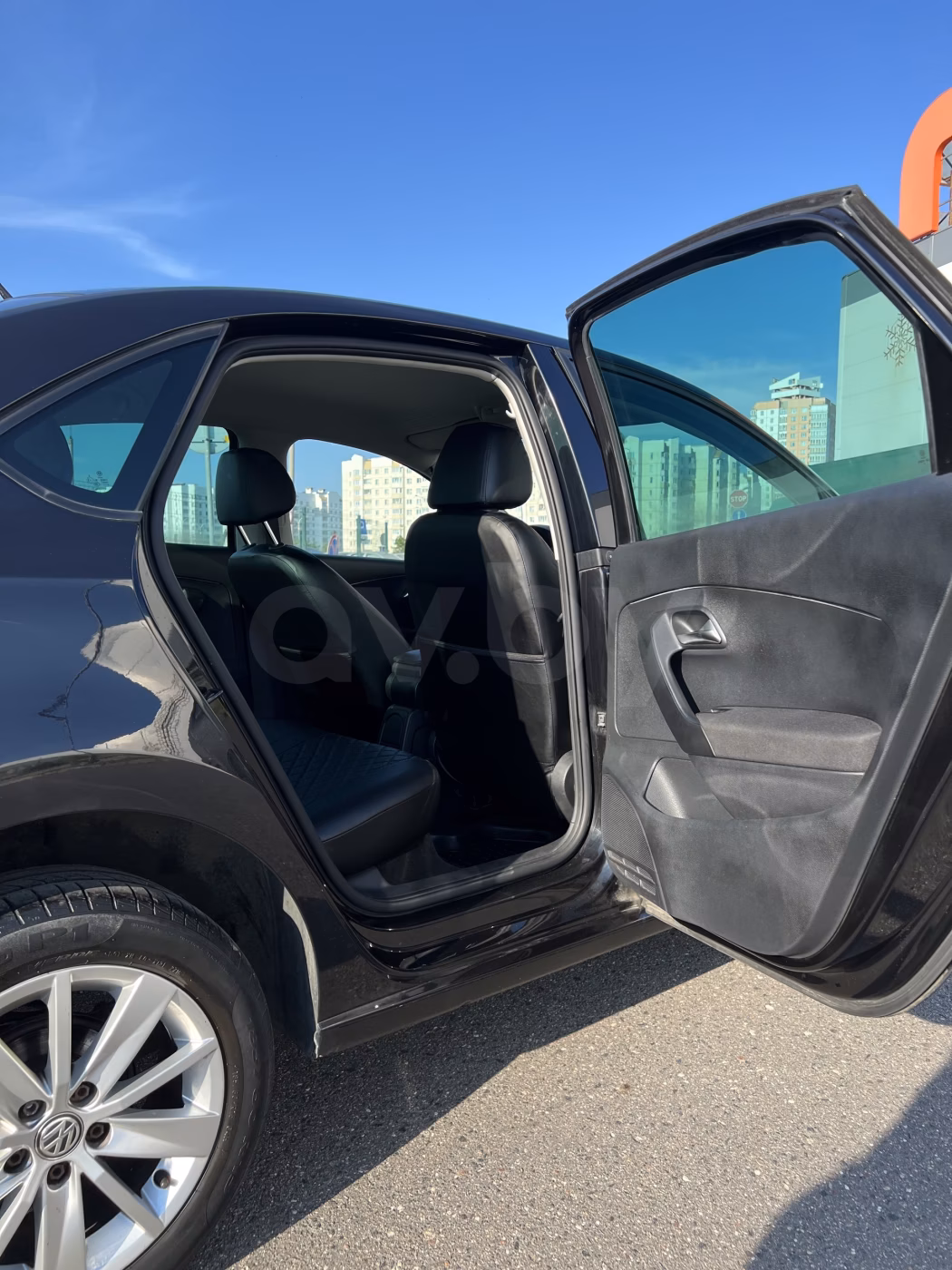 Volkswagen Polo Sedan фото 14