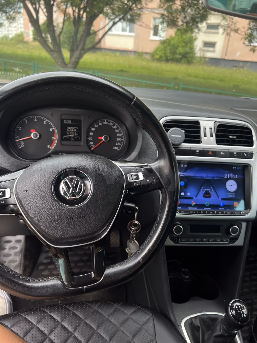 Volkswagen Polo Sedan фото 17