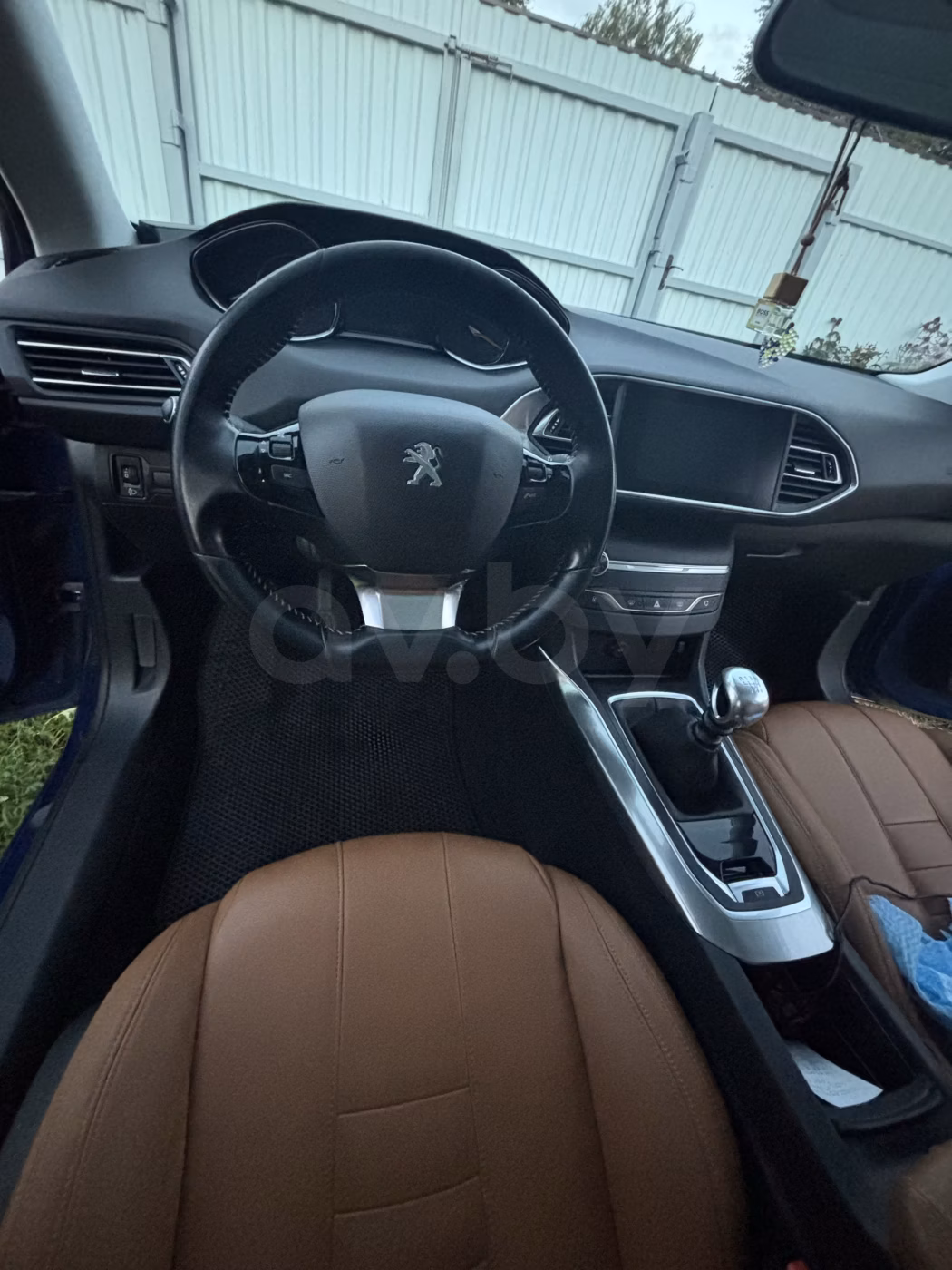 Peugeot 308 фото 10