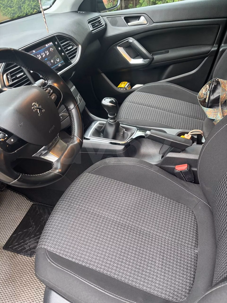 Peugeot 308 фото 17