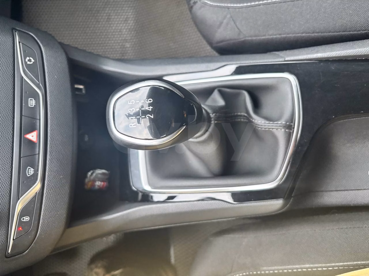 Peugeot 308 фото 15