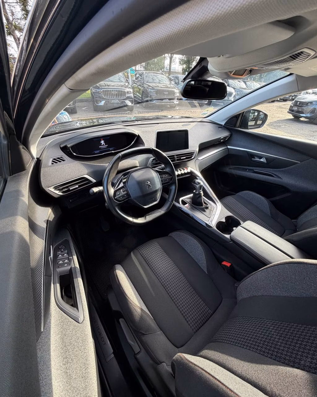 Peugeot 3008 фото 10