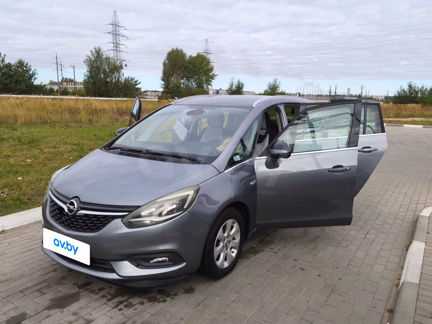 Opel Zafira фото 12