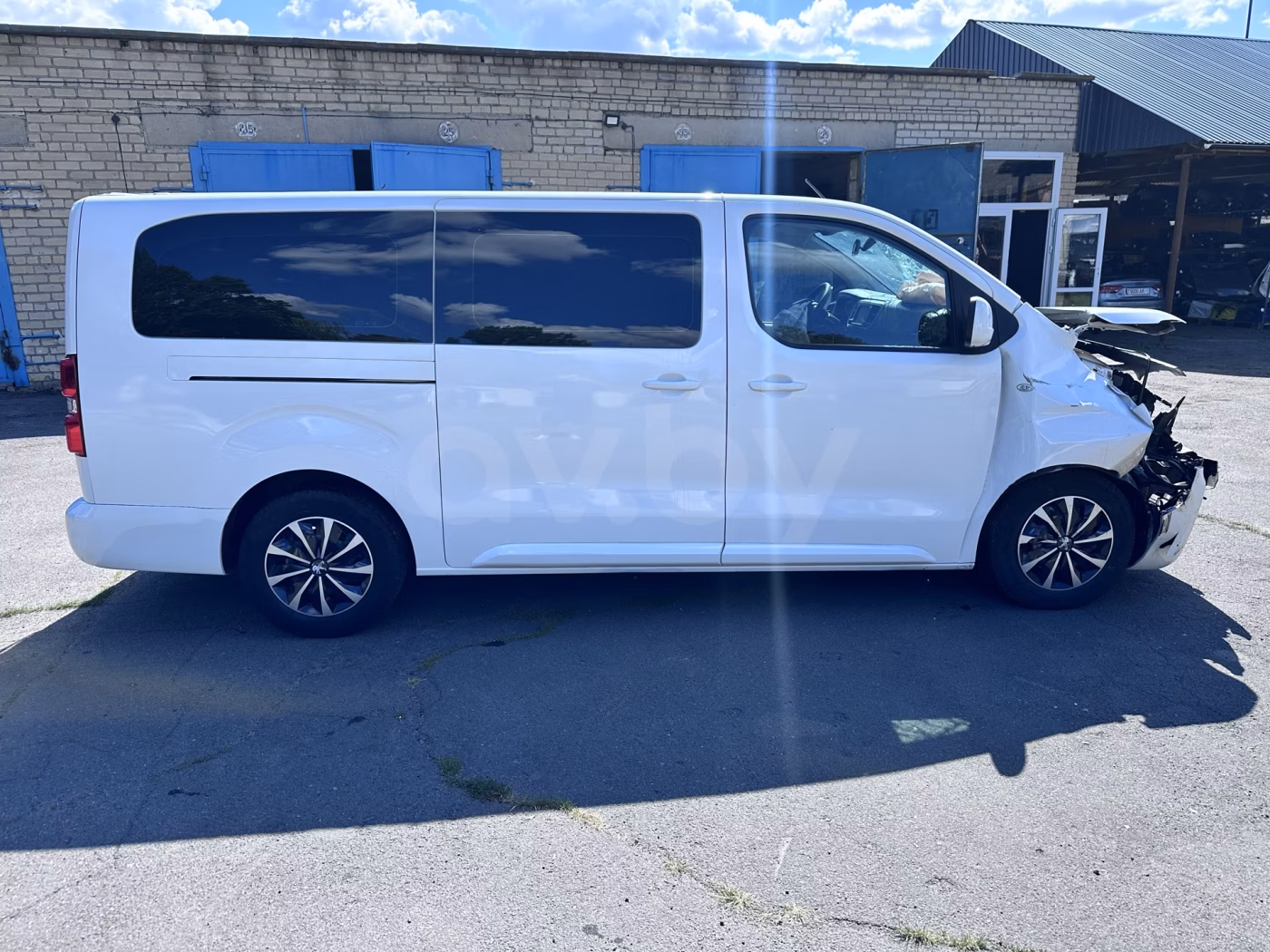 Peugeot Expert фото 8