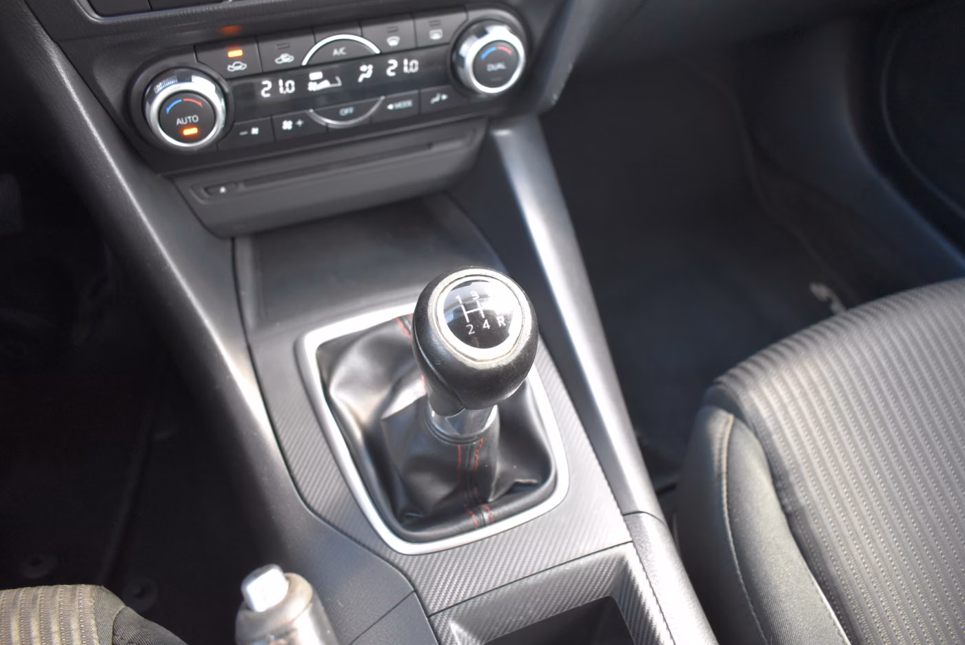 Mazda 3 фото 20