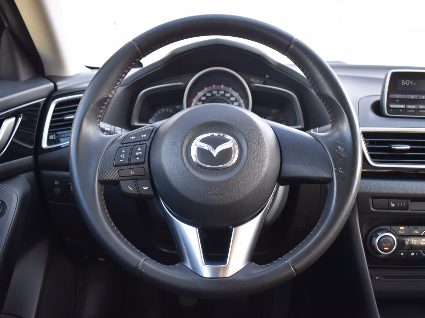 Mazda 3 фото 14