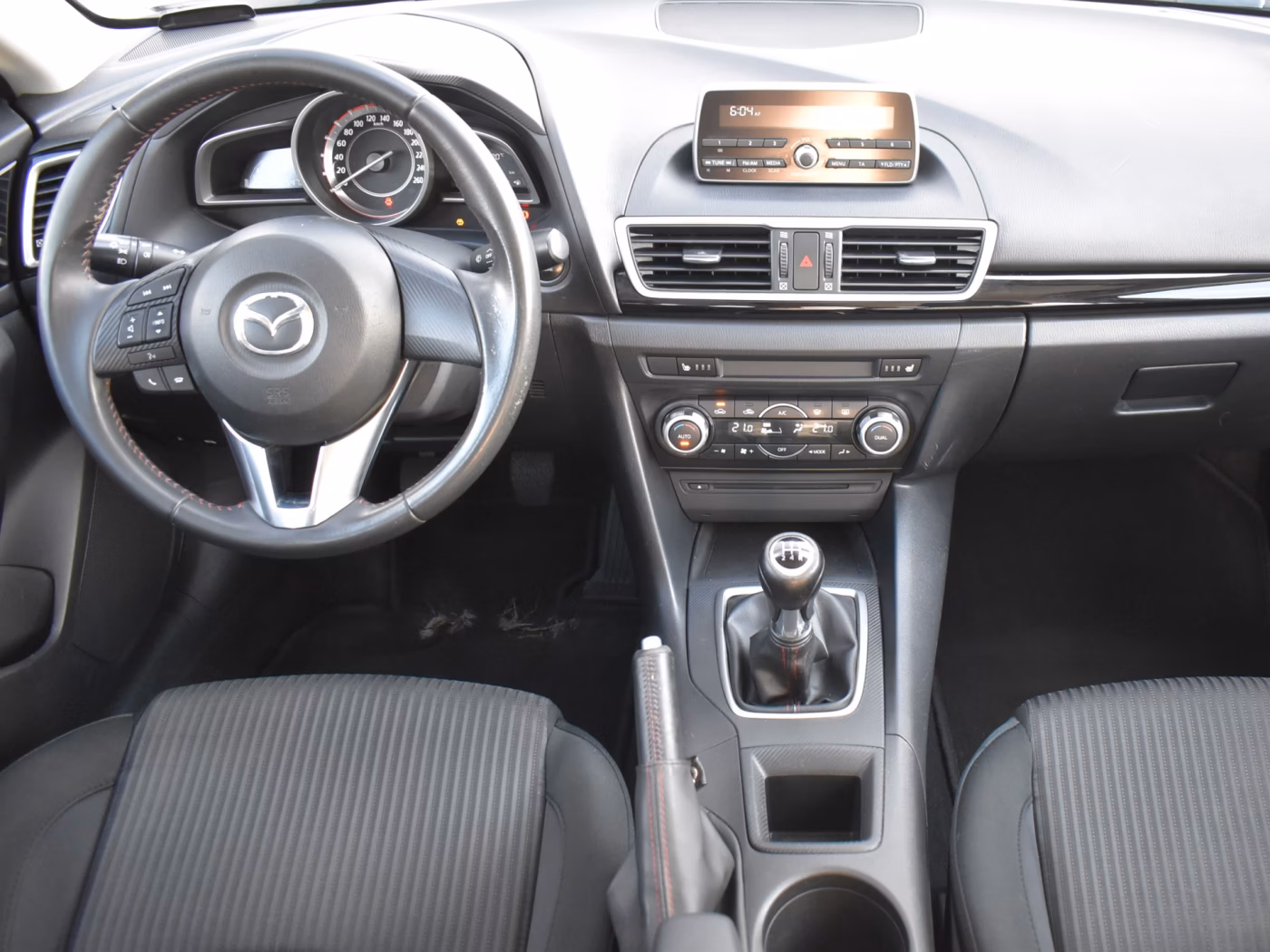 Mazda 3 фото 13
