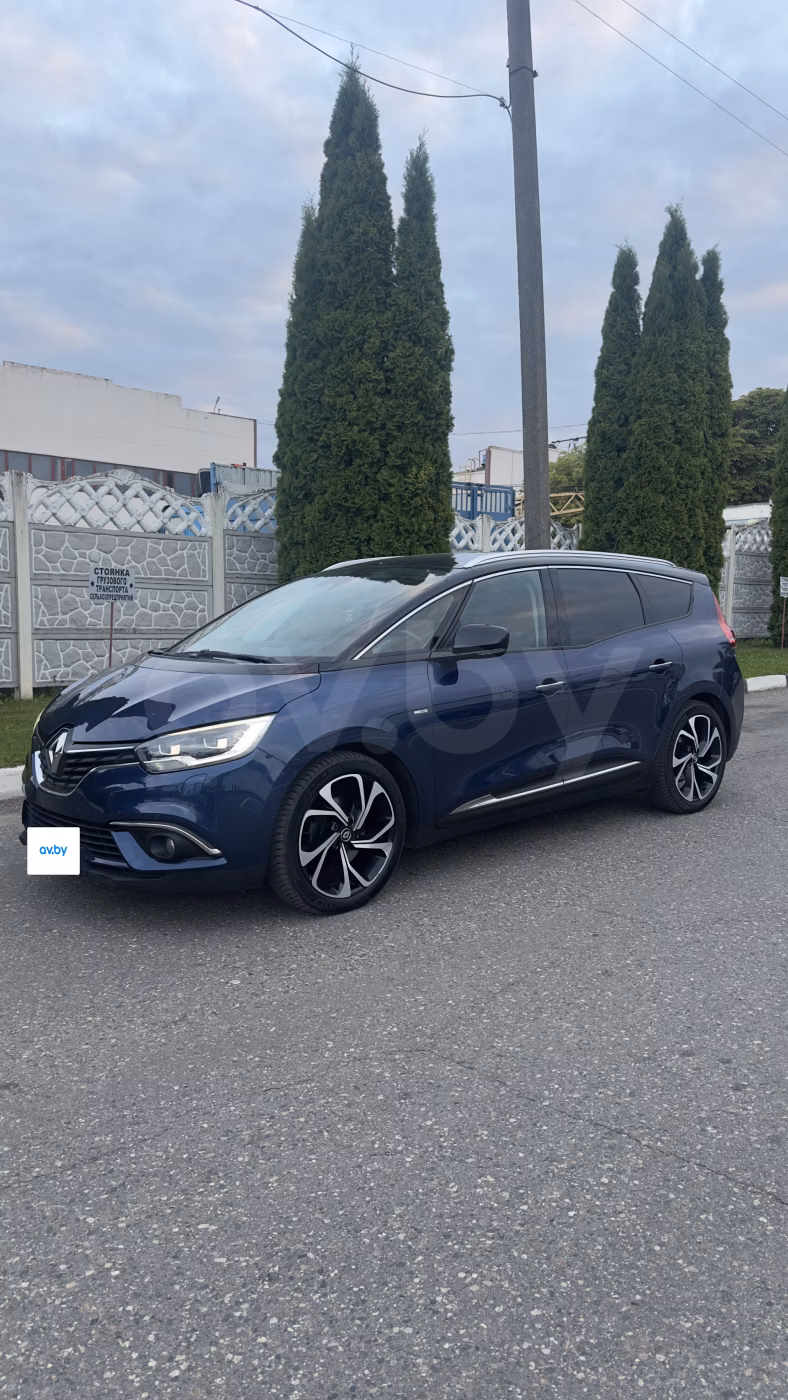 Renault Grand Scenic фото 10