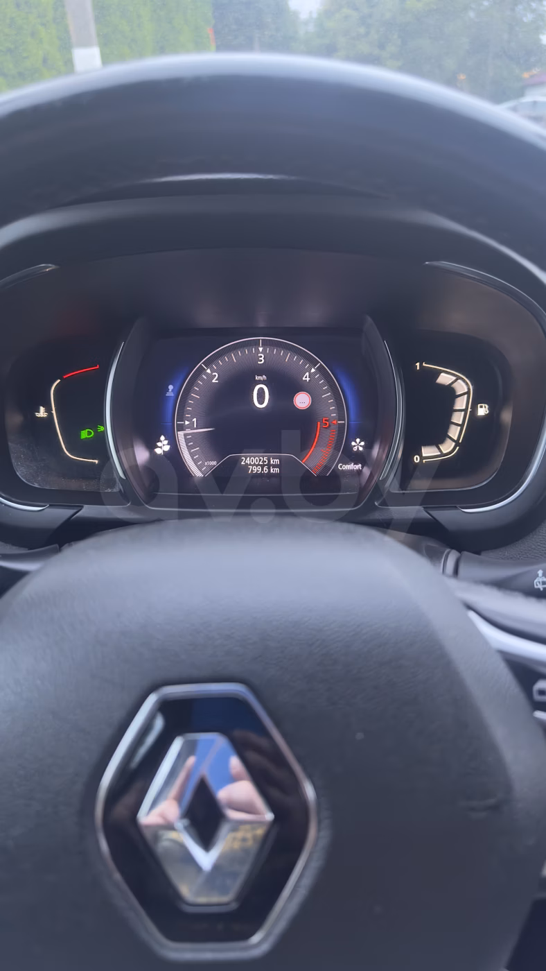 Renault Grand Scenic фото 15