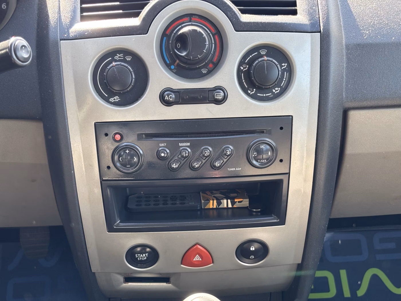 Renault Megane фото 13