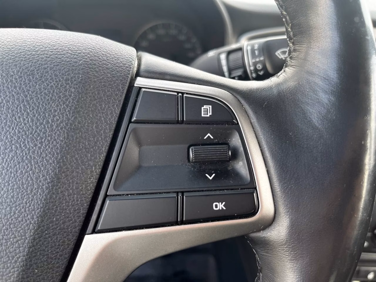 Hyundai Accent фото 12