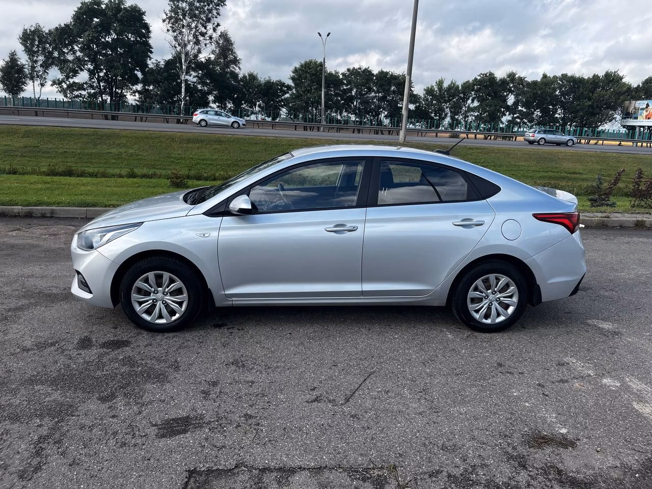 Hyundai Accent фото 6