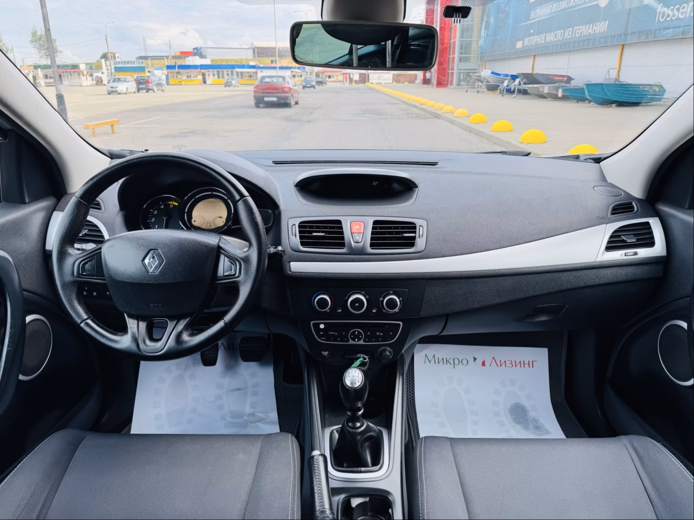 Renault Megane фото 9