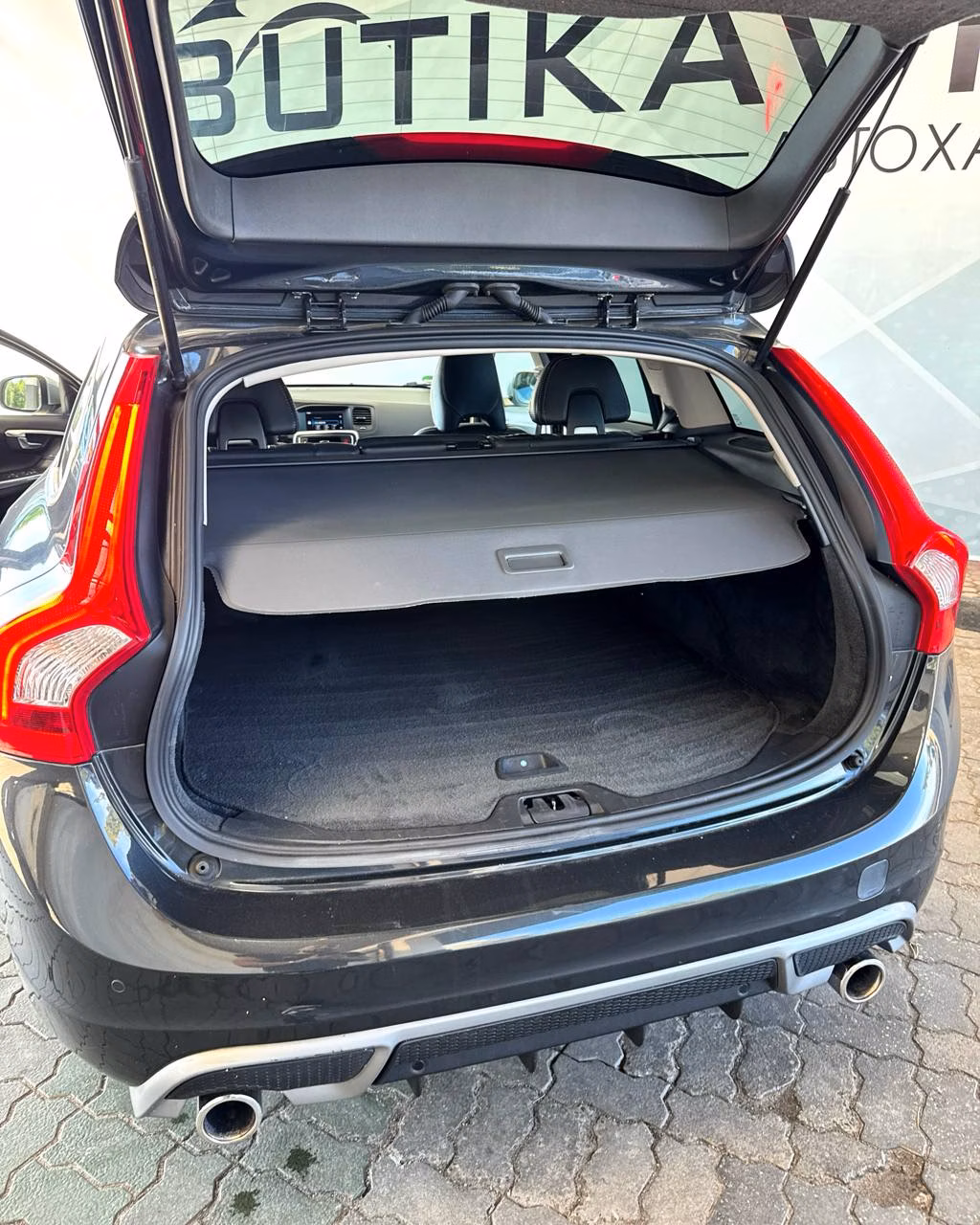 Volvo V60 фото 14