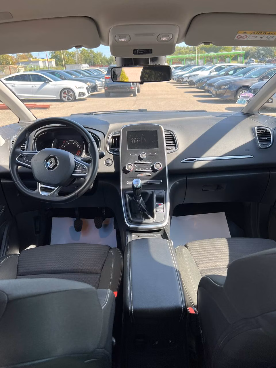 Renault Scenic фото 13