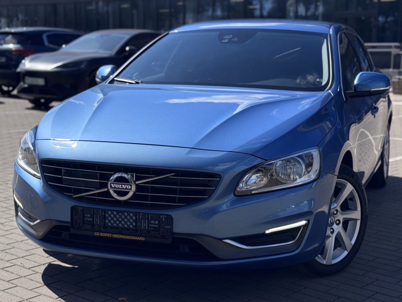 Volvo V60 фото 9
