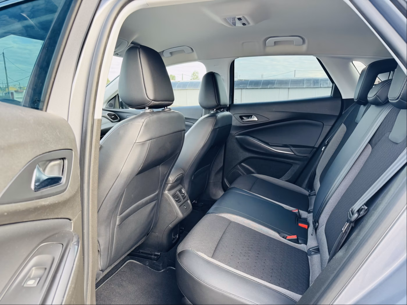 Opel Grandland X фото 6