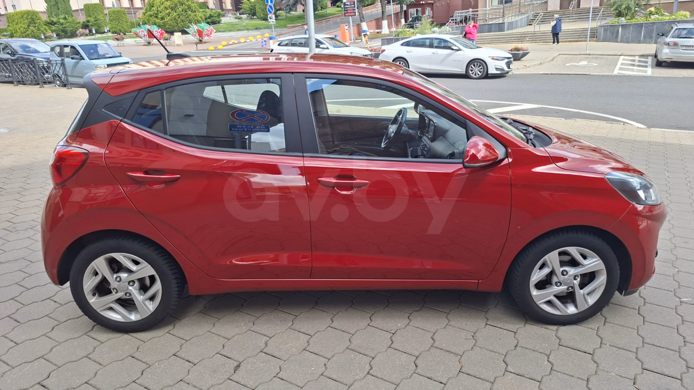 Hyundai i10 фото 4