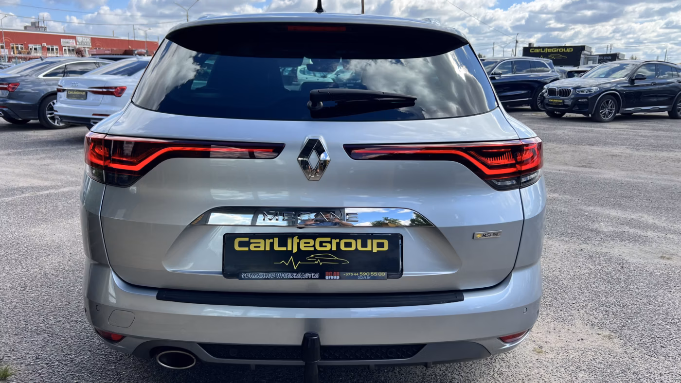 Renault Megane фото 10